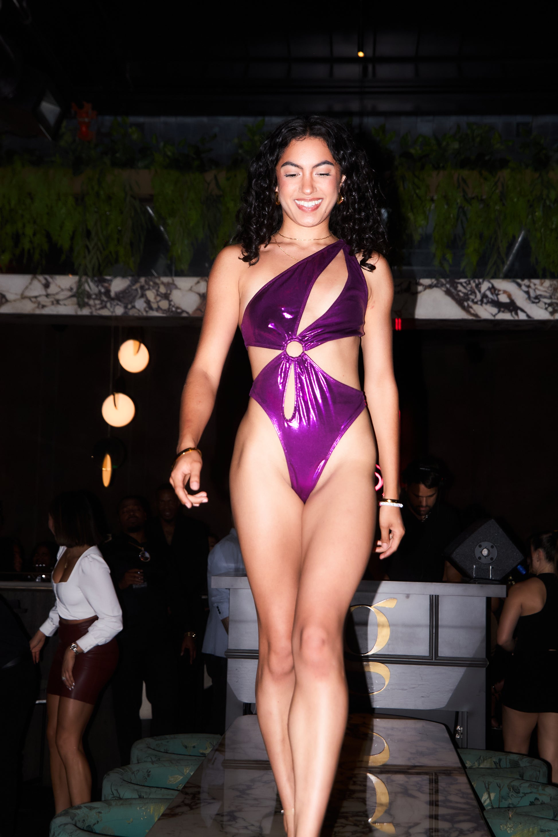 Nova Violet