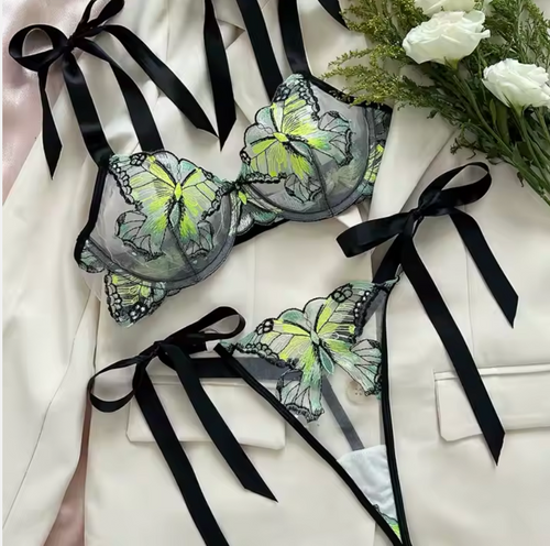 Butterfly Kisses in Green